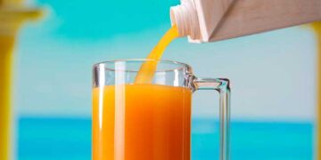 മരുന്ന് നിറച്ചുവച്ചത് ജ്യൂസ് കുപ്പിയിൽ!! പത്തും ആറും വയസുള്ള സഹോദരങ്ങൾ ജ്യൂസെന്നു കരുതി എടുത്തുകുടിച്ചത് കന്നുകാലികളുടെ കുളമ്പ് രോഗത്തിനുള്ള മരുന്ന്, രുചിവ്യത്യാസം തോന്നി തുപ്പിക്കളഞ്ഞെങ്കിലും കുട്ടികളുടെ വായിലും തൊണ്ടയിലും പൊള്ളൽ, അപകടനില തരണംചെയ്തു