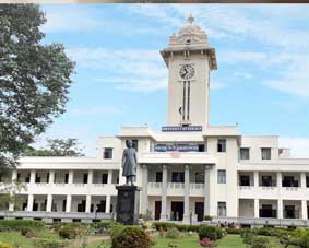 ‘എസ്എഫ്ഐ ഹുങ്ക് ഉപയോഗിച്ച് ബിരുദം നേടാൻ ശ്രമം; വിദ്യാർഥിക്കെതിരായ ജാതീയ അധിക്ഷേപം, സെനറ്റ് യോഗത്തിൽ വാക്കേറ്റം