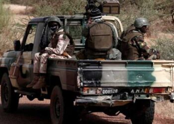 മാലിയിൽ 5 ഇന്ത്യക്കാരെ തോക്കുധാരികൾ തട്ടിക്കൊണ്ടു പോയി, ബന്ദികളാക്കപ്പെട്ടത്  വൈദ്യുതീകരണ പദ്ധതിക്കായെത്തിയ തൊഴിലാളികൾ, പിന്നിൽ അൽഖായിദ– ഐഎസ്ഐഎസ്?