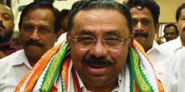 പരാതി നൽകാൻ മൂന്ന് മാസത്തെ കാലതാമസം എന്തിന്? യുവതി പരാതി നൽകിയ രീതി വിചിത്രം, മുഖ്യമന്ത്രിയുടെ ഓഫീസിൽ വിളിച്ചു വരുത്തിയാണോ പരാതി വാങ്ങേണ്ടത്?, സസ്പെൻഷൻ കടുത്ത ശിക്ഷ, കുറ്റം തെളിഞ്ഞാൽ പുറത്താക്കും… രാഹുലിന് രാഷ്ട്രീയ പിന്തുണ ഇല്ല, സിപിഎം ജയിലിൽ അടച്ചവരെ പോലും പിന്തുണയ്ക്കുന്നു- എംഎം ഹസ്സൻ