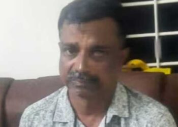 ഭർത്താവ് ഭാര്യയെ ​ഗ്യാസ് കുറ്റികൊണ്ട് തലയ്ക്കടിച്ച് കൊലപ്പെടുത്തി, കൊലപാതകം നാട്ടുകാരെ അറിയിച്ചത് മകൾ, പ്രതി പോലീസ് കസ്റ്റഡിയിൽ