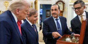 ഇതായിരുന്നോ പാക്കിസ്ഥാൻ സ്വപ്നം കണ്ട കിനാശേരി…പാക്കിസ്ഥാന്റെ തലവര മാറ്റുന്ന അപൂർവ ധാതു സമ്പത്ത്, 530 ലക്ഷം കോടി മുതൽ 710 ലക്ഷം കോടി ഇന്ത്യൻ രൂപയുടെ മൂല്യം… അതുമായി ട്രംപിനെ കാണാൻ പോകുന്നു… എല്ലാം വെറുതെ!! അപൂർവ ധാതു സമ്പത്ത് ജനങ്ങളുടെ കണ്ണിൽ പൊടിയിടാനുള്ള അസിം മുനീറിന്റെ തട്ടിപ്പ്, രാഷ്ട്രീയ വാദം- ഡിസ്കവറി അലേർട്ട് റിപ്പോർ‌ട്ട്