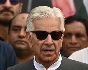 ഇസ്ലാമാബാദിലെ സ്‌ഫോടനം താലിബാന്റെ സന്ദേശം; യുദ്ധത്തിന് പൂര്‍ണസജ്ജമെന്ന് പാക് പ്രതിരോധ മന്ത്രി