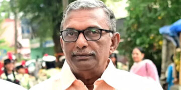 സ്വര്‍ണക്കൊള്ളയ്ക്ക് തുടക്കമിട്ടത് എ പത്മകുമാര്‍, പോറ്റിക്ക് അനുകൂലമായ നടപടി സ്വീകരിക്കാന്‍ പത്മകുമാര്‍ നിര്‍ദേശിച്ചെന്ന് ഉദ്യോഗസ്ഥരുടെ മൊഴി, യഥാര്‍ത്ഥ സ്വര്‍ണപ്പാളി കണ്ടുപിടിക്കാനുള്ള നെട്ടോട്ടത്തില്‍ എസ്ഐടി