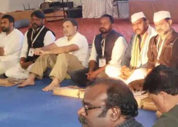 ഈ പരിശീലകൻ അൽപം കലിപ്പനാ… പരിശീലന പരിപാടിയിൽ വൈകിയെത്തിയ രാഹുൽ ഗാന്ധിക്ക് 10 പുഷ് അപ്പ് ശിക്ഷ നൽകി സച്ചിൻ റാവു, പ്രതിപക്ഷ നേതാവിനൊപ്പം വൈകിയെത്തിയ മറ്റ് നേതാക്കൾക്കും ശിക്ഷ