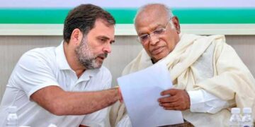 ആശ്വാസം ആർജെഡിയുടെ വോട്ട് വിഹിതം മാത്രം…ബിഹാറിൽ തെരഞ്ഞെടുപ്പ് കമ്മീഷനും ബിജെപിയും ചേർന്ന് കൂട്ടുകച്ചവടം, ന്യൂനപക്ഷ വോട്ടുകൾ പിളർത്താൻ ഉവൈസിയുമായി ചേർന്ന് ബിജെപി ധാരണയുണ്ടാക്കി, നടന്നത് വൻ അട്ടിമറി… തോൽവി വിലയിരുത്താൻ ഹൈക്കമാൻഡ് യോഗം മല്ലികാർജുൻ ഖർഗെയുടെ വസതിയിൽ