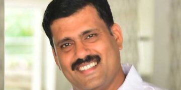 കണ്ണൂർ കോർപ്പറേഷനിൽ റിജിൽ മാക്കുറ്റിയിറക്കി യുഡിഎഫ്, ആദികടലായിയിൽ നിന്ന് ജനവിധി തേടും!!, മേയർ സ്ഥാനാർഥി ശ്രീജ മഠത്തിൽ മുണ്ടയാട് സീറ്റിൽ… സ്ഥാനാർഥികളെ പ്രഖ്യാപിച്ചു