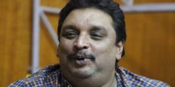 കേരളത്തിന്റെ മുഖ്യമന്ത്രിക്ക് ഹാലൂസിനേഷൻ!! ഇന്നും അദ്ദേഹം പറഞ്ഞത് കേരളത്തിന്റെ ആരോഗ്യ മേഖല അമേരിക്കയെ കടത്തിവെട്ടി എന്നൊക്കെയാണ്. മെഡിക്കൽ കോളേജുകളുടെ ഉൾപ്പെടെ അവസ്ഥ എന്താണ്?, തദ്ദേശ തിരഞ്ഞെടുപ്പ് ഫലം നിയമസഭാ തിരഞ്ഞെടുപ്പ് ഫലത്തിനുള്ള ഇൻഡിക്കേറ്ററായി മാറും, – ഷിബു ബേബി ജോൺ