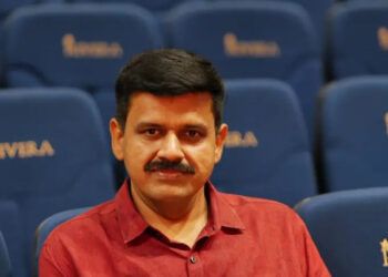 അതിജീവിതയുടെ പേര് ആദ്യം പുറത്തു പറഞ്ഞത് ഡിവൈഎഫ്ഐ നേതാവ്, തനിക്കെതിരായ നീക്കം രാഷ്ട്രീയ പ്രേരിതം, കേസെടുത്താല്‍ നേരിടുമെന്ന് സന്ദീപ് വാര്യർ