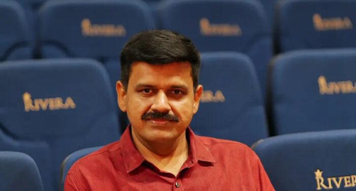 അതിജീവിതയുടെ പേര് ആദ്യം പുറത്തു പറഞ്ഞത് ഡിവൈഎഫ്ഐ നേതാവ്, തനിക്കെതിരായ നീക്കം രാഷ്ട്രീയ പ്രേരിതം, കേസെടുത്താല്‍ നേരിടുമെന്ന് സന്ദീപ് വാര്യർ