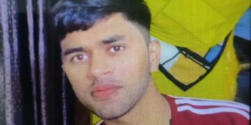 ‘അമ്മയും അച്ഛനും എന്നോട് ക്ഷമിക്കണം, നിങ്ങളുടെ സ്വപ്നങ്ങൾ പൂർത്തിയാക്കാൻ എനിക്ക് കഴിയില്ല, കടുത്ത മാനസിക സമ്മർദ്ദത്തിലാണ്, ഞാൻ എൻ്റെ സ്വന്തം ജീവിതം എടുക്കുകയാണ്’!! കുറിപ്പെഴുതിവച്ച് നീറ്റ് വിദ്യാർഥി ജീവനൊടുക്കി