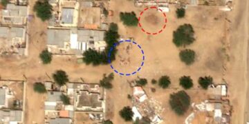 നിലത്ത് തളംകെട്ടിയ നിലയിൽ ചുവന്ന പാടുകൾ, മനുഷ്യശരീരങ്ങളോട് സാമ്യമുള്ള കൂമ്പാരങ്ങൾ, … രക്തം കണ്ടെത്തിയതു പ്രതിരോധ ഭിത്തിക്ക് സമീപം!! സുഡാനിൽ നടന്നത് മനുഷ്യ മനസാക്ഷിയെ മരവിപ്പിക്കുന്ന കൂട്ടക്കൊല… ഉപഗ്രഹ ദൃശ്യങ്ങൾ പുറത്ത്