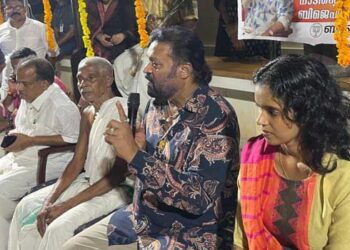 ഭരണം തരുന്നില്ലെങ്കിൽ വേണ്ട, 21 എംഎൽഎമാരെയെങ്കിലും തരൂ… കേരളം നിങ്ങള്‍ തന്നെ ഭരിക്കുന്നത് കാണാം!! തൃശ്ശൂർ വികസനത്തിന് അനുവദിക്കുന്ന ഫണ്ട് കൃത്യമായ പദ്ധതികള്‍ക്ക് ഉപയോ​ഗിക്കുന്നില്ല, കോര്‍പറേഷന്‍ രാഷ്ട്രീയ വിരോധം കാണിക്കുന്നു- സുരേഷ് ​ഗോപി