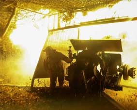 ലക്ഷ്യമിട്ടത് ടുവാപ്‌സെ തുറമുഖം, എണ്ണ ടെർമിനൽ കത്തിനശിച്ചു; റഷ്യയ്‌ക്കെതിരെ കനത്ത ഡ്രോൺ ആക്രമണം നടത്തി യുക്രൈൻ