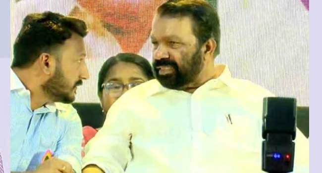 രാഹുൽ എംഎൽഎയാണ്, അയാൾ അയോഗ്യനല്ല, ഒരു കേസിലും ശിക്ഷിക്കപ്പെട്ടില്ല. കേസുകൾ നടന്നുകൊണ്ടിരിക്കുന്നേയുള്ളു, പിന്നെ എന്തു ന്യായത്തിൽ ഇറക്കിവിടണം, അത് തങ്ങളുടെ മര്യാദയല്ല… രാഹുലുമായി വേദി പങ്കിട്ടതിൽ വി ശിവൻകുട്ടി