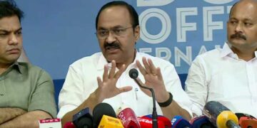 മലയോര മേഖല വന്യ ജീവികൾക്ക് ഇട്ട് കൊടുത്തിരിക്കുകയാണു സർക്കാർ…തദ്ദേശ സ്ഥാപനങ്ങൾ പിടിച്ചെടുക്കുകയല്ല, സർക്കാരിനെ വിചാരണ ചെയ്യുകയാണ് ലക്ഷ്യം, വെൽഫെയർ പാർട്ടിയുടെ പിന്തുണ സ്വീകരിക്കും!! യുഡിഎഫ് ഉജ്ജ്വല വിജയം നേടും- വിഡി സതീശൻ