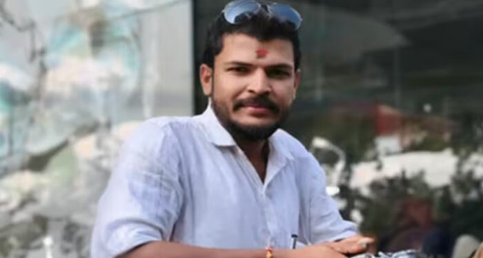 ഹെല്‍മറ്റ് താഴെ എടുത്തുവച്ചെന്ന് പറഞ്ഞ് ശ്വാസം മുട്ടിച്ച് കൊല്ലാന്‍ ശ്രമിച്ചു, ബെല്‍റ്റ് കൊണ്ടും ഷൂ കൊണ്ടും പൊതിരെ തല്ലും, മുറിപ്പാടുകള്‍ ഫോട്ടോയെടുത്തുവച്ച് കണ്ട് രസിക്കും, തെരുവുനായക്കും പൂച്ചയ്ക്കും ഇത്രയും അടി കിട്ടിയിട്ടുണ്ടാവില്ലെന്ന് കളിയാക്കലും, മുറിയില്‍ പൂട്ടിയിട്ട് മര്‍ദിച്ചത് അഞ്ച് വര്‍ഷം, യുവമോർച്ച ജില്ലാ സെക്രട്ടറിക്കെതിരെ യുവതിയുടെ വെളിപ്പെടുത്തല്‍