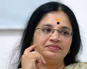 ദിലീപിനെ തിരിച്ചെടുക്കാനുള്ള നീക്കം; ഫെഫ്കയിൽനിന്ന് രാജിവെച്ച് ഭാഗ്യലക്ഷ്മി