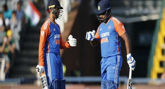 അഭിഷേക്–സഞ്ജു സഖ്യം പൊളിക്കാൻ മാത്രം എന്താണ് തെറ്റായി അവർ ചെയ്തത്?, ഏഷ്യാകപ്പിൽ വലിയ മത്സരങ്ങളിലെ സമ്മർദം സഞ്ജു എങ്ങനെയാണു കൈകാര്യം ചെയ്യുന്നതെന്നു നമ്മൾ കണ്ടു!! ഇന്ത്യ ട്വന്റി20 ലോകകപ്പ് നിലനിർത്തണമെന്നുണ്ടെങ്കിൽ അഭിഷേക്– സഞ്ജു സാംസൺ സഖ്യം ഓപ്പണിങ്ങിൽ ഉണ്ടാകണം- റോബിൻ ഉത്തപ്പ