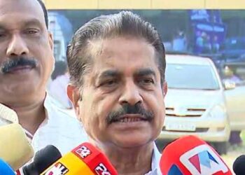 സർക്കാരിന് വേറെ ജോലിയില്ലല്ലോ, ആരെ ഉപദ്രവിക്കാൻ കഴിയുമെന്ന് നോക്കിക്കാണുന്ന സർക്കാരാണ് ഇവിടെയുള്ളത്, എന്ത് കേസും കെട്ടിച്ചമച്ച് ഉണ്ടാക്കുന്ന സർക്കാരാണിത്, ദിലീപിന് ദിലീപിന് നീതി ലഭ്യമായി എന്നാണ് കരുതുന്നത്, തദ്ദേശ തെരഞ്ഞെടുപ്പിൽ അടൂർ മുൻസിപ്പാലിറ്റി യുഡിഎഫ് ഭരിക്കും- അടൂർ പ്രകാശ്