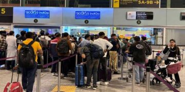 വിമാനങ്ങൾ വൈകാൻ കാരണം മൈക്രോസോഫ്റ്റ് വിൻഡോസിലെ തകരാറെന്ന് ഇൻഡിഗോ, വാസ്തവവിരുദ്ധമാണെന്ന് മൈക്രോസോഫ്റ്റ്!! രണ്ടുദിവസത്തിനിടെ റദ്ദാക്കിയത് 150 വിമാന സർവീസുകൾ, അന്വേഷണം പ്രഖ്യാപിച്ച് ഡിജിസിഎ