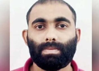 കൂടെ താമസിക്കുന്ന ​ഗ​ർഭിണിയായ യുവതിയെ ദിവസങ്ങളോളം വീട്ടിൽ പൂട്ടിയിട്ടു, വായിൽ തുണിതിരുകി ഇലക്‌ട്രിക് ഇസ്തിരിപ്പെട്ടി ചൂടാക്കി ദേഹമാസകലം പൊള്ളിച്ചുസ പ്ലാസ്റ്റിക് വയർ കഴുത്തിൽ കുടുക്കി വലിക്കുകയും ശ്വാസംമുട്ടിച്ചു കൊല്ലാൻ ശ്രമം, യുവാവ് അറസ്റ്റിൽ, പ്രതി സ്ത്രീപീഡനം, മയക്കുമരുന്ന് കേസ്, അടിപിടി ഉൾപെടെ ഏഴോളം കേസിൽ പ്രതിയെന്ന് പോലീസ്