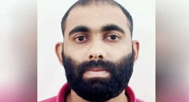 കൂടെ താമസിക്കുന്ന ​ഗ​ർഭിണിയായ യുവതിയെ ദിവസങ്ങളോളം വീട്ടിൽ പൂട്ടിയിട്ടു, വായിൽ തുണിതിരുകി ഇലക്‌ട്രിക് ഇസ്തിരിപ്പെട്ടി ചൂടാക്കി ദേഹമാസകലം പൊള്ളിച്ചുസ പ്ലാസ്റ്റിക് വയർ കഴുത്തിൽ കുടുക്കി വലിക്കുകയും ശ്വാസംമുട്ടിച്ചു കൊല്ലാൻ ശ്രമം, യുവാവ് അറസ്റ്റിൽ, പ്രതി സ്ത്രീപീഡനം, മയക്കുമരുന്ന് കേസ്, അടിപിടി ഉൾപെടെ ഏഴോളം കേസിൽ പ്രതിയെന്ന് പോലീസ്