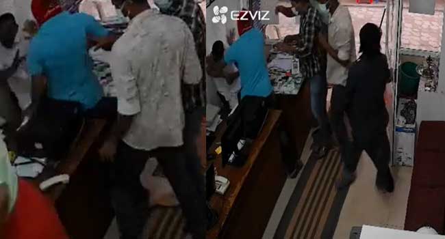 വേങ്ങാട് പഞ്ചായത്തിലെ 16ാം വാര്ഡിൽ യുഡിഎഫ് വനിതാ സ്ഥാനാർഥിയേയും പോളിംഗ് ഏജന്റിനേയും ക്രൂരമായി മർദിച്ച് മുഖംമൂടി സംഘം, നരേന്ദ്ര ബാബുവിനെ റോഡിലേക്ക് വലിച്ചിഴച്ചു, കമ്പ്യൂട്ടറുകൾ തല്ലിത്തകർത്തു, ആക്രമണത്തിനു പിന്നിൽ സിപിഎമ്മെന്ന് കോൺഗ്രസ്