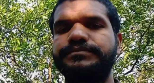 എറണാകുളത്ത് നിന്ന് പാലക്കാട്ടേക്ക് പോയിക്കൊണ്ടിരുന്ന കെഎസ്ആർടിസി ബസ് പാലിയേക്കര ടോൾപ്ലാസയ്ക്കു സമീപം നിർത്തി ഡ്രൈവർ ഇറങ്ങിപ്പോയി, അന്വേഷിച്ചു ചെന്നപ്പോൾ മണലി പാലത്തിനു താഴെ തൂങ്ങിമരിച്ച നിലയിൽ