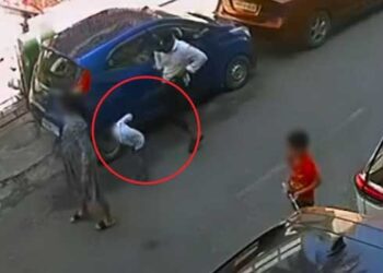 വീടിനു മുന്നിലൂടെ ഓടിക്കളിച്ച 5 വയസുകാരനെ പിന്നിൽ നിന്ന് ചവിട്ടി വീഴ്ത്തി, വീഴ്ചയിൽ കുട്ടിയുടെ മുഖത്തും കൈകാലുകൾക്കും പരുക്ക്, മുൻ ജിം ട്രെയ്നർ അറസ്റ്റിൽ, മുൻപും പ്രതി കുട്ടികളെ ഉപദ്രവിച്ചിരുന്ന സിസിടിവി ദൃശ്യങ്ങൾ പുറത്ത്