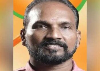 ബോംബെറിഞ്ഞ് ഭീതി പരത്തി, വീട്ടിൽ കയറി സിപിഎം പ്രവർത്തകനേയും സഹോദരനെയും മാതാവിനെയും ആക്രമിച്ചു!! സിപിഎം പ്രവർത്തകനെ വധിക്കാൻ ശ്രമിച്ച കേസിൽ ബിജെപി നിയുക്ത വാർഡ് കൗൺസിലർക്ക് 36 വർഷം തടവ്, കൗൺസിലർ സ്ഥാനത്തിന് അയോ​ഗ്യത?