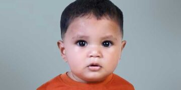 കളിക്കുന്നതിനിടെ കല്ല് വായിലിട്ടു, തൊണ്ടയിൽ കല്ല് കുടുങ്ങി ഒരു വയസുകാരന് ദാരുണാന്ത്യം