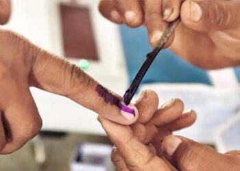 എട്ടുമണിക്കു പെട്ടി പൊട്ടിക്കും!! കാറ്റ് ഏതുദിക്കിലേക്ക് വീശുമെന്ന ആകാംഷയിൽ കേരളം!! ആദ്യം എണ്ണുക പോസ്റ്റൽ ബാലറ്റ്, 14 ജില്ലകളിലായി 244 വോട്ടെണ്ണൽ കേന്ദ്രങ്ങൾ