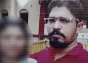 അമ്മയെ കാണണമെന്നാവശ്യപ്പെട്ട മകന്റെ കയ്യിൽ ചട്ടുകം പഴുപ്പിച്ച് പൊള്ളിച്ചു, കണ്ണിൽ കുരുമുളക് പൊടി തേച്ചു, സ്കൂളിൽ അയക്കാതെ ശുചിമുറിക്കകത്ത് പൂട്ടിയിട്ടു, കുട്ടിയുടെ കൺപോളകൾ വീങ്ങിയ നിലയിൽ… 7 വയസുകാരനോട് പിതാവിന്റെ കൊടുംക്രൂരത!! വിവാഹമോചനം നേടിയ പ്രതി കുട്ടിയെ ഉപദ്രവിച്ചത് മറ്റൊരു സ്ത്രീയെ വീട്ടിൽ കൊണ്ടുവന്നതോടെ, പിതാവിനെതിരെ കേസ്