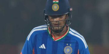 സ‍ഞ്ജുവിനെ കരയ്ക്കിരുത്തി കളത്തിലിറങ്ങിയ ​ഗിൽ ദേ വന്നു… ദാ പോയി, രണ്ടു പന്തിൽ നാലു റൺസ്, മൂന്നാം പന്തിൽ മാർകോ യാൻസന്റെ കൈകളിൽ… ​ഗില്ലിന്റെ ഫോമില്ലായ്മ ബിസിസിഐയ്ക്ക് തലവേദന?