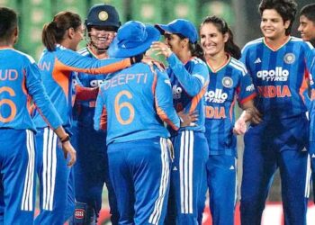 നടക്കില്ല മക്കളേ… ക്യാപ്റ്റൻ ഹർമനും പിള്ളേരും ത്രിബിൾ സ്ട്രോങ്ങാ… ശ്രീലങ്കയ്ക്കെതിരായ ട്വന്റി 20 തൂത്തുവാരി ഇന്ത്യൻ പെൺപുലികൾ, ജയം 15 റൺസിന്