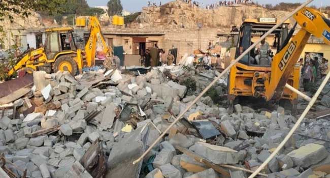 കർണാടകയിലെ ബുൾഡോസർ രാജ് ഇരകൾക്ക് താത്ക്കാലിക പുന:രധിവാസം!! രാജീവ് ഗാന്ധി ഹൗസിങ് സ്കീമിൽ ബൈപ്പനഹള്ളിയിൽ 180 ഫ്ലാറ്റുകൾ, പ്രഖ്യാപനം ഇന്ന് വൈകിട്ടോടെ, വീടുകൾ കിട്ടുക ആധാർ, റേഷൻ കാർഡ് അടക്കമുള്ള യഥാർഥ രേഖകൾ ഉള്ളവർക്ക്