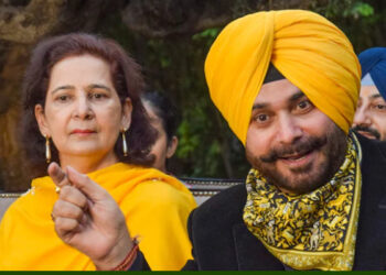 500 കോടി രൂപയടങ്ങിയ സ്യൂട്ട്കെയ്സ് നല്‍കുന്നവര്‍ക്കേ മുഖ്യമന്ത്രിയാകാന്‍ കഴിയൂ, തുക നല്‍കാനില്ല, പദവി തന്നാല്‍ പഞ്ചാബിനെ സുവര്‍ണ സംസ്ഥാനമാക്കാം, പരാമര്‍ശത്തിനു പിന്നാലെ നവജ്യോത് കൗർ സിദ്ദുവിന് സസ്പെന്‍ഷന്‍