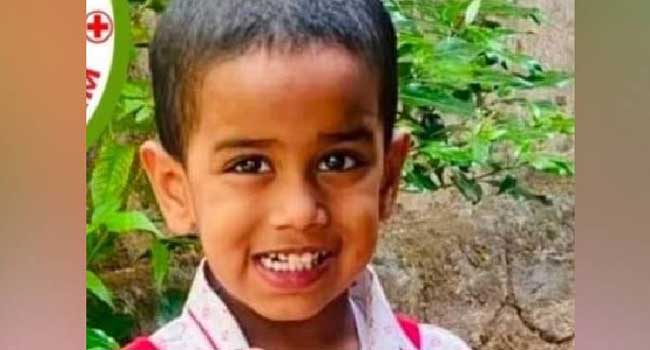 സഹോ​ദരങ്ങൾക്കൊപ്പം വീട്ടുമുറ്റത്ത് കളിച്ചുകൊണ്ടിരുന്ന ആറുവയസുകാരനെ കാണാതായി