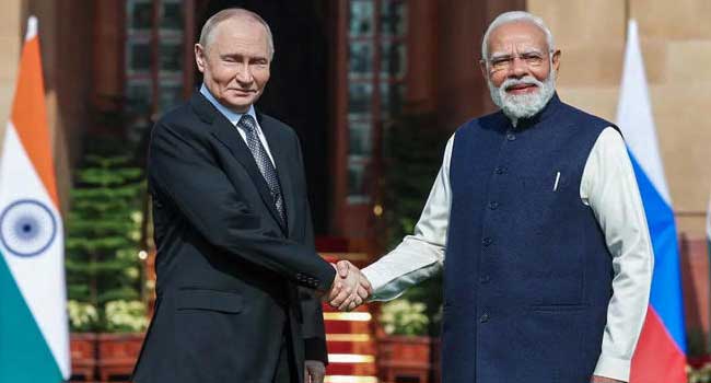 ഒരു യഥാർഥ സുഹൃത്ത് എന്ന നിലയിൽ വിശ്വാസം ഒരു വലിയ ശക്തിയാണെന്ന് ഞാൻ വിശ്വസിക്കുന്നു, ഇന്ത്യ സമാധാനത്തിൽ വിശ്വസിക്കുന്നു… ഒരിക്കലും നിഷ്പക്ഷമല്ല, ഞങ്ങൾ സമാധാനത്തിന്റെ പക്ഷത്താണ്… മോദി, യുക്രെയ്നുമായി സമാധാന ഉടമ്പടിക്ക് റഷ്യ പ്രവർത്തിക്കുന്നുണ്ട്, നയതന്ത്രപരമായ ശ്രമങ്ങൾ പുരോഗമിക്കുന്നു പുടിൻ