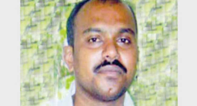 ടിപി വധക്കേസ് പ്രതികൾക്ക് നാടും ജയിലും ഒരുപോലെ!! ടികെ രജീഷിന് വീണ്ടും പരോൾ, മൂന്ന് മാസത്തിനിടെ രജീഷിന് പരോൾ ലഭിക്കുന്നത് രണ്ടാം തവണ, ആയുർവേദ ചികിത്സയുടെ പേരിൽ ഒരു മാസത്തെ പരോൾ കഴിഞ്ഞെത്തിയത് ഈ മാസം 7ന്, പ്രതികൾക്ക് അനുവദിക്കപ്പെട്ടിട്ടുള്ള സ്വാഭാവിക പരോളെന്ന് ജയിൽ അധികൃതർ