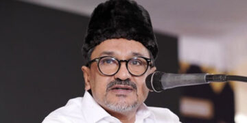 ജനം ജയിപ്പിച്ചതാണെന്ന് ഓർമ വേണം, അഹങ്കാരികള്‍ ഇപ്പണിക്ക് പറ്റിയവരല്ല,  പ്രതിപക്ഷം പറയേണ്ട കാര്യങ്ങൾ പാർട്ടി പറയും, താക്കീതുമായി   പാണക്കാട് സാദിഖലി ശിഹാബ് തങ്ങൾ