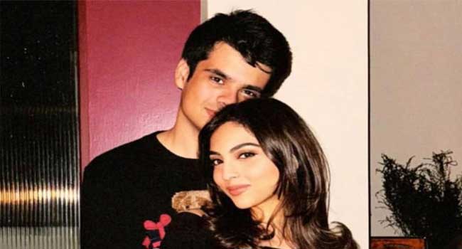 ഏഴുവർഷമായി പ്രണയത്തിൽ, അവിവ ബെയ്ഗിനോട് വിവാഹാഭ്യർഥന നടത്തി റെയ്ഹാൻ, പ്രിയങ്ക ​ഗാന്ധിയുടെ മകൻ വിവാഹിതനാകുന്നു, വിവാഹനിശ്ചയം കഴിഞ്ഞു?