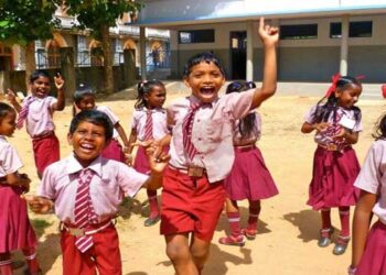 മക്കളേ കോളടിച്ചു… ഇത്തവണ ക്രിസ്തുമസ് അവധി പത്തല്ല, 12 ദിവസം!! വിദ്യാലയങ്ങൾ തുറക്കുക ജനുവരി 6ന്, സ്കൂൾ അവധി ദിനങ്ങൾ പ്രഖ്യാപിച്ച് സർക്കാർ