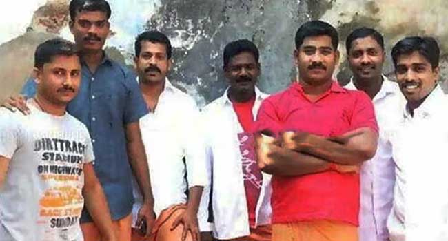 ഇതും സ്വഭാവികം മാത്രം!! ടിപി വധക്കേസ് പ്രതികൾക്ക് വീണ്ടും പരോൾ, ഒരു മാസം ജയിലിൽ കിടക്കുന്നവർക്ക് 5 ദിവസത്തെ പരോൾ, ഒരു വർഷം ജയിലിൽ കഴിയുന്നവർക്ക് 60 ദിവസം… തെരഞ്ഞെടുപ്പായതുകൊണ്ട് രണ്ട് മാസം നൽകിയില്ല- വിശദീകരണവുമായി ജയിൽ വകുപ്പ്