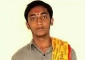 ഒറ്റവരിയിൽ വിധി പ്രസ്താവിച്ച് ജഡ്ജി!! ബിരുദ വിദ്യാർഥികളെ സ്വാഗതം ചെയ്യാൻ ഒരുക്കിയ പരിപാടിക്കിടെ കോളേജിനു മുന്നിലിട്ട് 19 കാരനെ കുത്തിക്കൊലപ്പെടുത്തി… ചെങ്ങന്നൂർ വിശാൽ വധക്കേസിൽ പോപ്പുലർ ഫ്രണ്ട് പ്രവർത്തകരായ മുഴുവൻ പ്രതികളെയും വെറുതെവിട്ടു, അപ്പീൽ പോകും- പ്രോസിക്യൂഷൻ