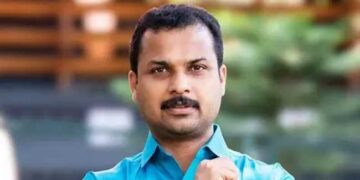 ശബരിനാഥന്റെ കൊമ്പത്തുള്ളവർ പറഞ്ഞാലും ഞാൻ കേൾക്കില്ല, ശാസ്തമംഗലത്ത് ഇരിക്കുന്നത് ജനത്തിനുവേണ്ടി, എംഎൽഎ ഹോസ്റ്റലിൽ എത്താൻ ആളുകൾക്ക് ബുദ്ധിമുട്ടുള്ളതുകൊണ്ടാണ് ഇവിടെ ഓഫിസ് ഇട്ടിരിക്കുന്നത്- പ്രശാന്ത് എംഎൽഎ