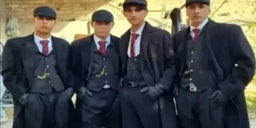 പ്രശസ്ത ബ്രിട്ടീഷ് സീരീസിലെ കഥാപാത്രങ്ങളുടെ വസ്ത്രങ്ങളണിഞ്ഞ് അഫ്ഗാൻ യുവാക്കൾ പൊതുനിരത്തിൽ!! ഉടൻ പിടികൂടി പുനരധിവാസ തടങ്കലിലാക്കി നിയമം!! ഞങ്ങൾ മുസ്ലീങ്ങളും അഫ്ഗാനികളുമാണ്, അവർ ധരിച്ച വസ്ത്രങ്ങൾക്ക് അഫ്ഗാൻ സ്വത്വമില്ല, ഞങ്ങളുടെ സംസ്കാരവുമായി യോജിക്കുന്നില്ല- അഫ്ഗാൻ മന്ത്രാലയ വക്താവ്