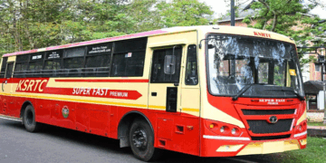 അർധരാത്രി സ്റ്റോപ്പിലിറങ്ങാനാവാതെ ഉറങ്ങിപ്പോയ അമ്മയ്ക്കും കുഞ്ഞിനും തുണയായി കെഎസ്ആർടിസി; ബസ് 12 കി.മി തിരിച്ച് പോയി ഇറങ്ങേണ്ടയിടത്ത് തന്നെ എത്തിച്ചു!