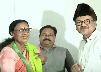 സിപിഎം കൊല്ലം ജില്ലാ കമ്മിറ്റി അംഗം സുജ ചന്ദ്രബാബു 30 വർഷത്തെ പാർട്ടി ബന്ധം അവസാനിപ്പിച്ച് മുസ്‌ലിംലീഗിൽ ചേർന്നു